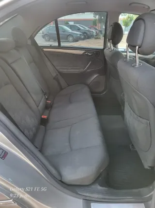 Mercedes-Benz 270 2003