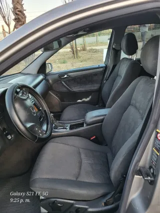 Mercedes-Benz 270 2003