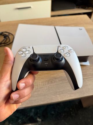 Consola PS5 Slim Digital Blanca