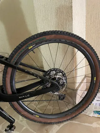 Berria MAKO BR full carbono