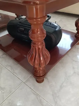 Mesas de centro de madera y cristal