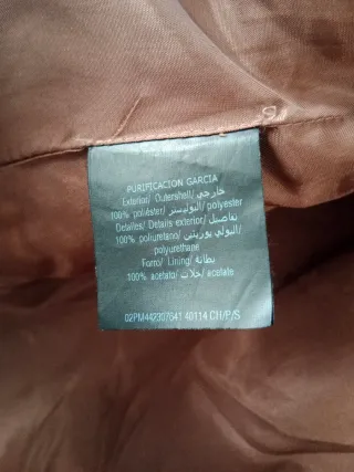 Chaquetón de pelo de Purificación García canela