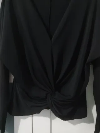 Maglietta nera con nodo Made in Italy