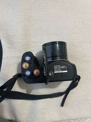 Cámara Sony DSC-H200 20MP Negra