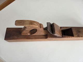 Cepillo carpintero antiguo madera