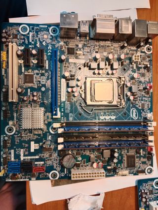 32 GB DDR3 2CPU 2Placas base 1 Tarjeta vídeo