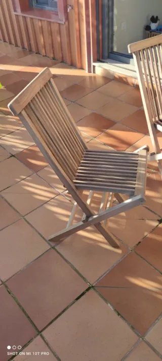 Mesa y 4 Sillas de Jardín Madera