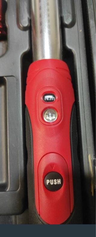 Llave dinamométrica con vasos