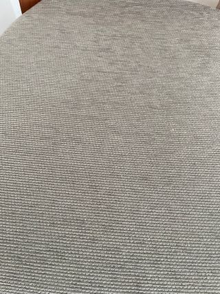 Mesa de comedor y 4 sillas de madera