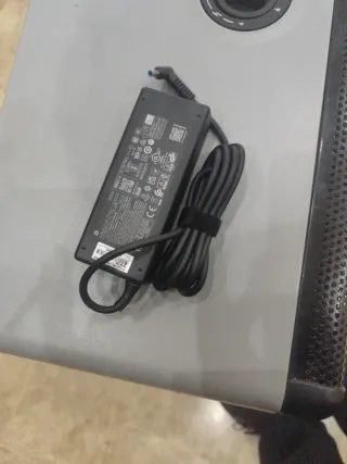 Cargador HP 90W