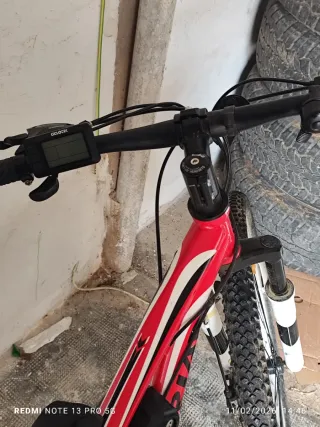 Bicicleta Eléctrica Roja Esperia,
