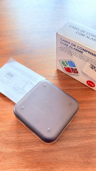 Organizador de comprimidos com alarme