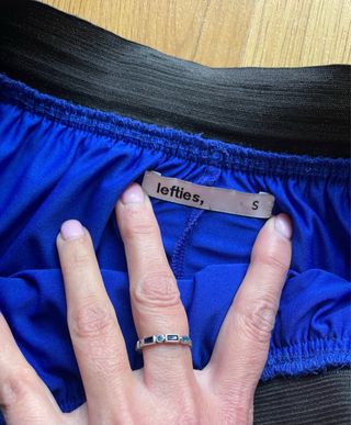 Falda plisada Lefties azul y negra Talla S