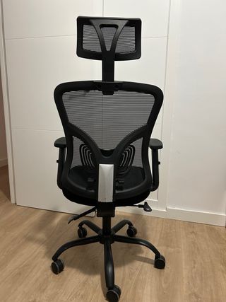 Silla de oficina ergonómica con reposacabezas