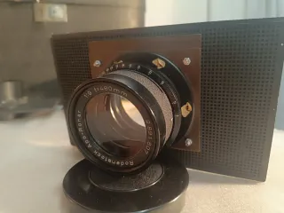 Cámara de Placas 18x24 + Trípode