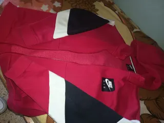 Sudadera Nike Air Roja y Negra