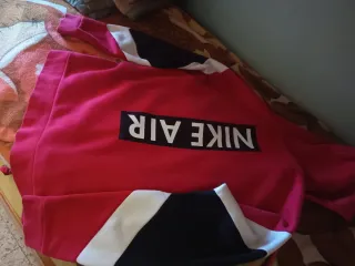 Sudadera Nike Air Roja y Negra