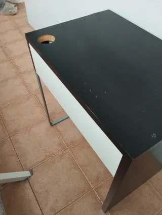 Escritorio Ikea Negro y Plata