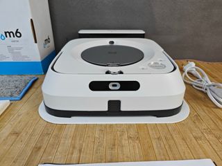 Robot friegasuelos - iRobot Braava Jet M6 (m6134)