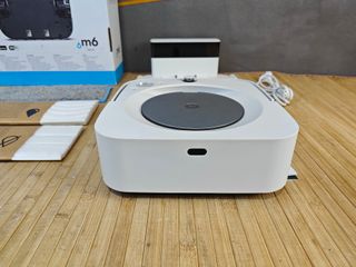 Robot friegasuelos - iRobot Braava Jet M6 (m6134)
