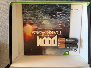 Mando Xbox Edición DOOM: The Dark Ages