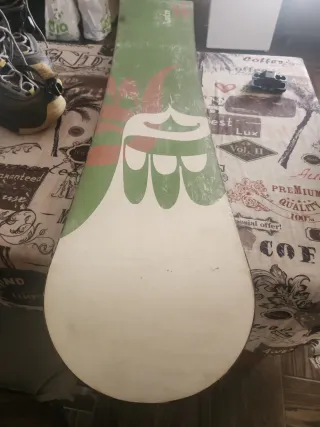 Equipo de Snowboard: Tabla y Botas