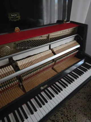 Piano Vertical Kawai K-15E Negro Pulido