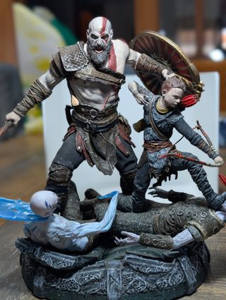 Estátua God of War Stone Masons playstation