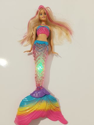 Barbie Sirena Luces Arcoíris Dreamtopia