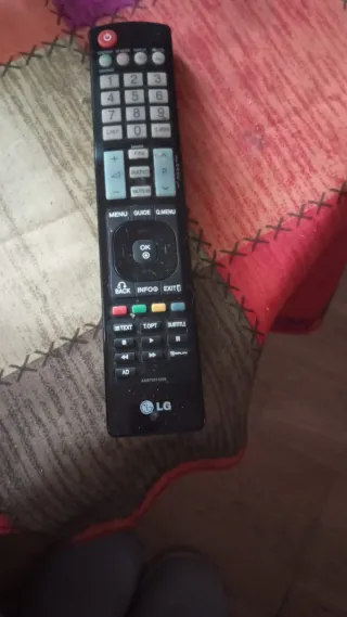 TV LG 32 Negra con mando