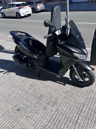 cambio Aprilia SXR 50 Scooter Automática Negra