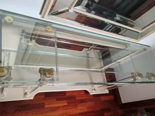Mueble recibidor cristal, madera y metacrilato.