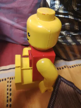 Linterna Muñeco Lego Amarillo y Rojo