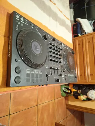 Controladora DJ Pioneer DJ