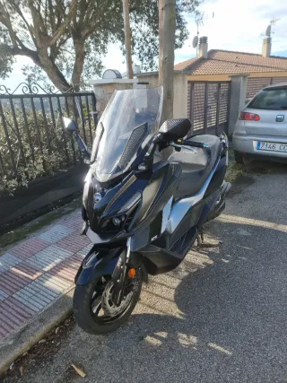 Sym Cruisym 125 E5 TCS Maxi Scooter