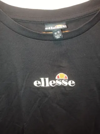 Camiseta Crop Ellesse Negra y Rosa Talla 42