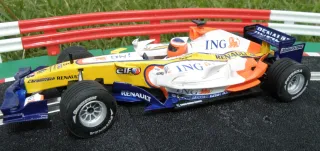 Scalextric Renault F1 R28 ING Alonso