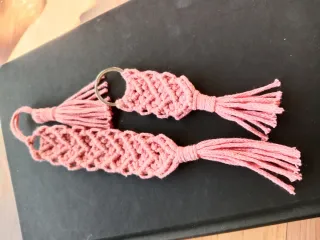 Conjunto Macramé: Marcapáginas y Llavero