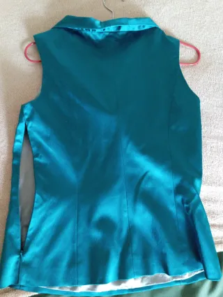 Blusa chaleco raso turquesa