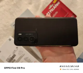 OPPO Reno 12 marrón