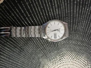 Relógio 3 Seikos 1 tissot automáticos.