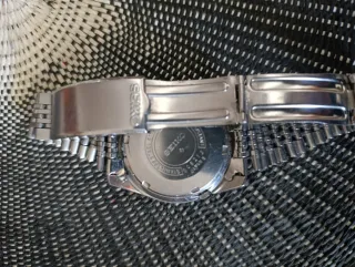 Relógio 3 Seikos 1 tissot automáticos.