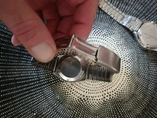 Relógio 3 Seikos 1 tissot automáticos.