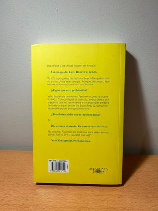 A dos centimetros de ti - Literatura juvenil