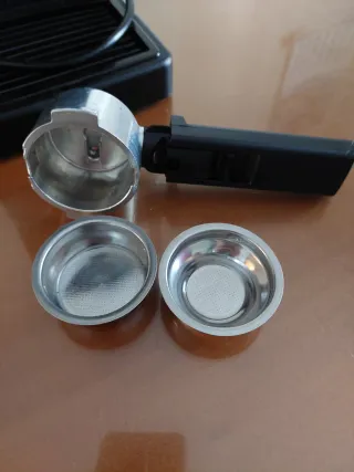 Cafetera Espresso Delonghi Caffe Veneto Negra