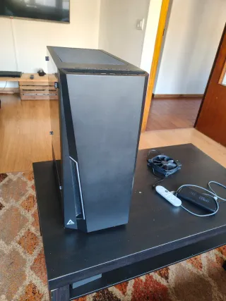 Caja PC Gaming Negra