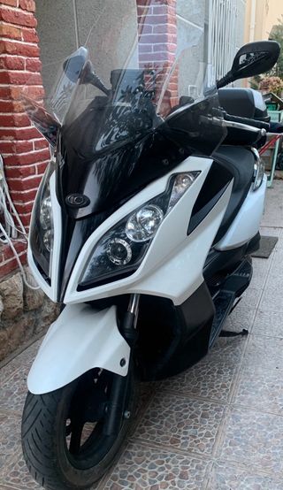 Motocicleta  Scooter Kymco Superdrink Scooter 125