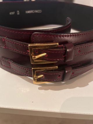 Cinturón granate ancho mujer hebillas doradas