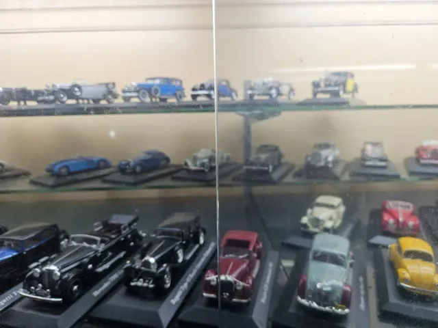 Colección Coches de Juguete Clásicos 1:43