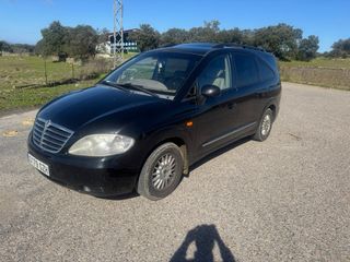 SsangYong Rodius 2010